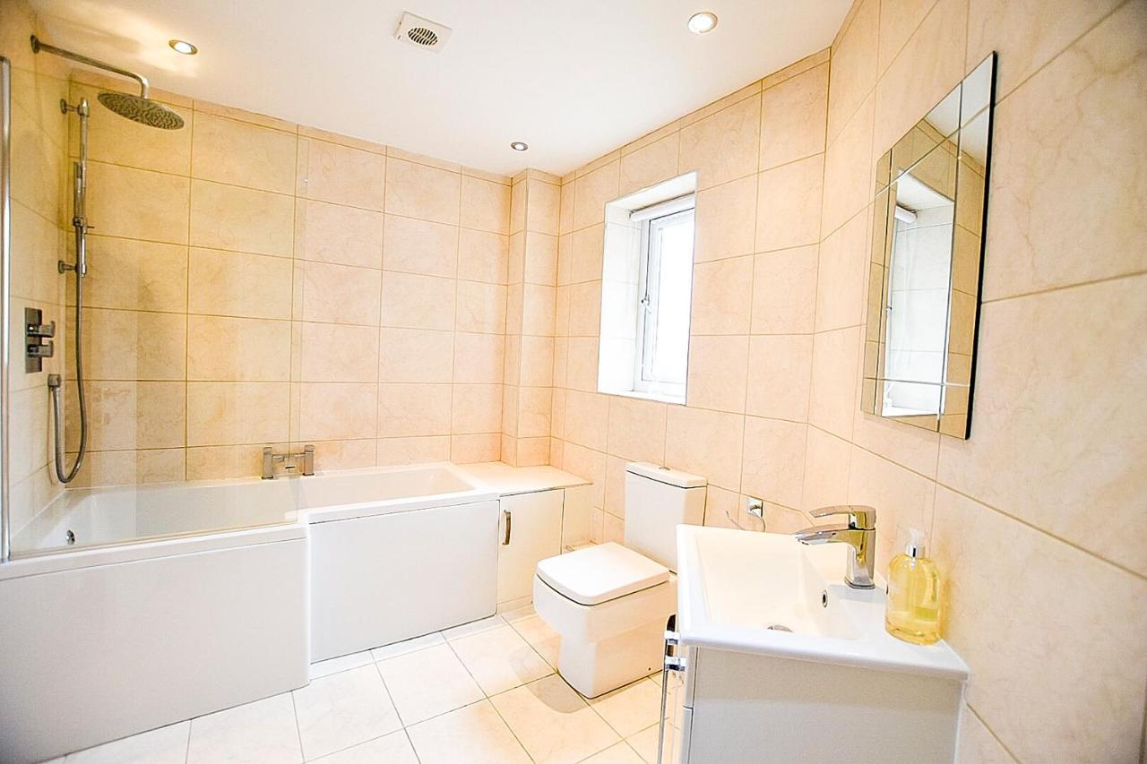 Sunderland Short Stays 2 Bedroom Apartment Free Parking Fulwell Sr6 Экстерьер фото