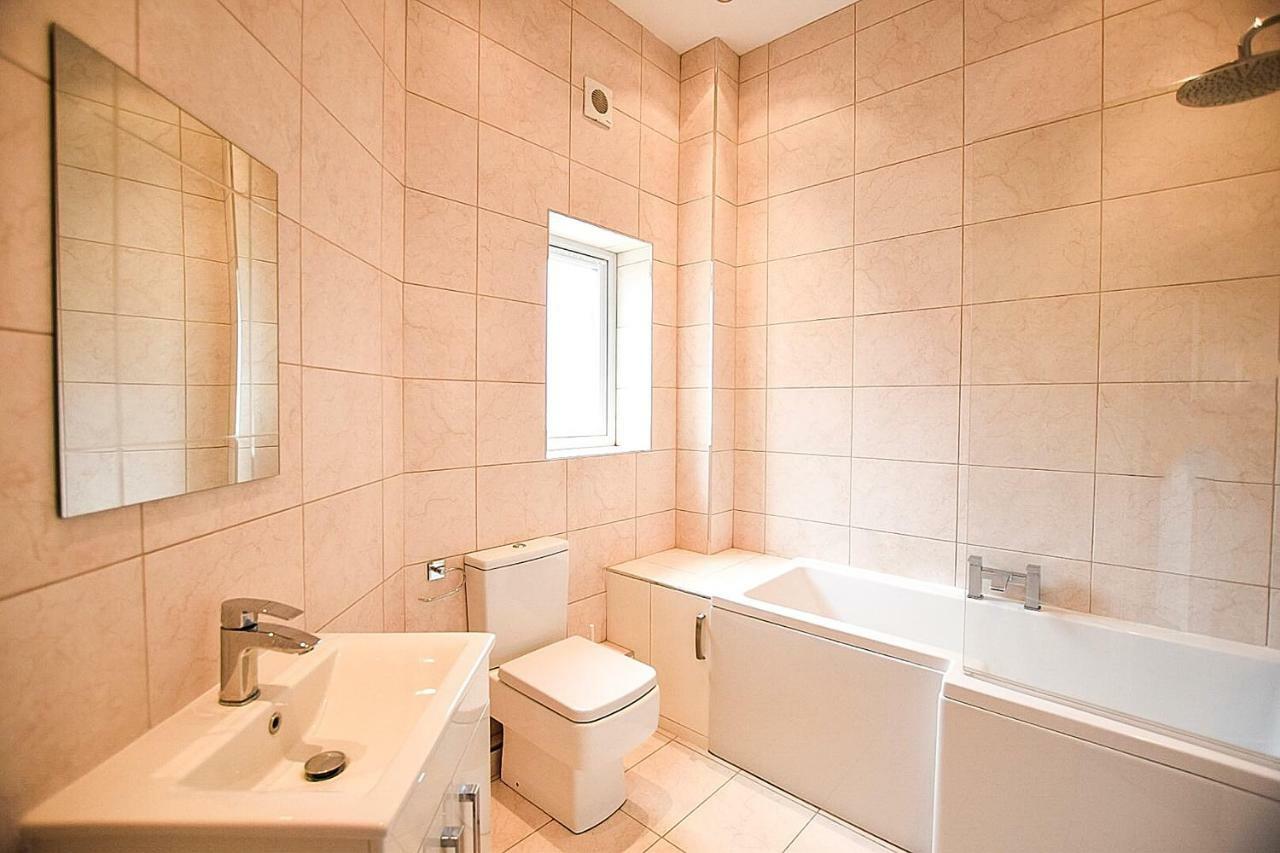 Sunderland Short Stays 2 Bedroom Apartment Free Parking Fulwell Sr6 Экстерьер фото